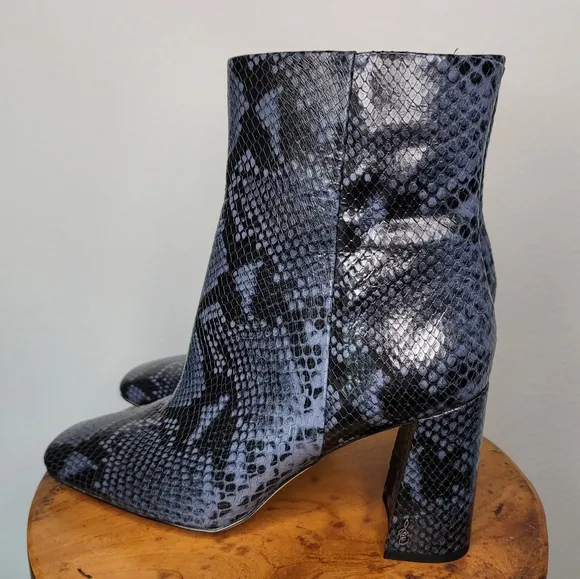 🆕️ Sam Edelman Codie Bootie in Navy/Black Snake Print - Like New
