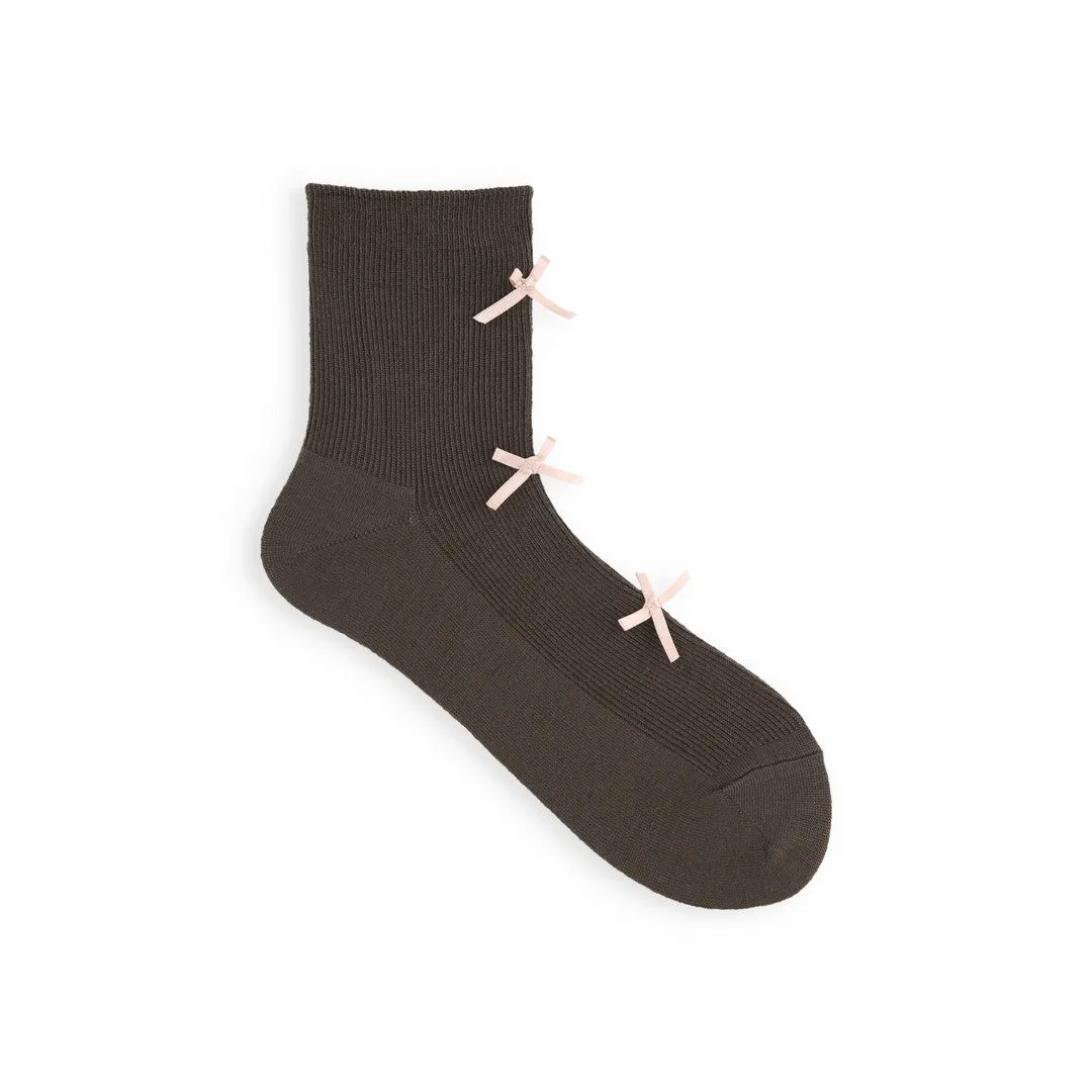 021132431 Wool Mixed Front Cross Ribbon LC Socks