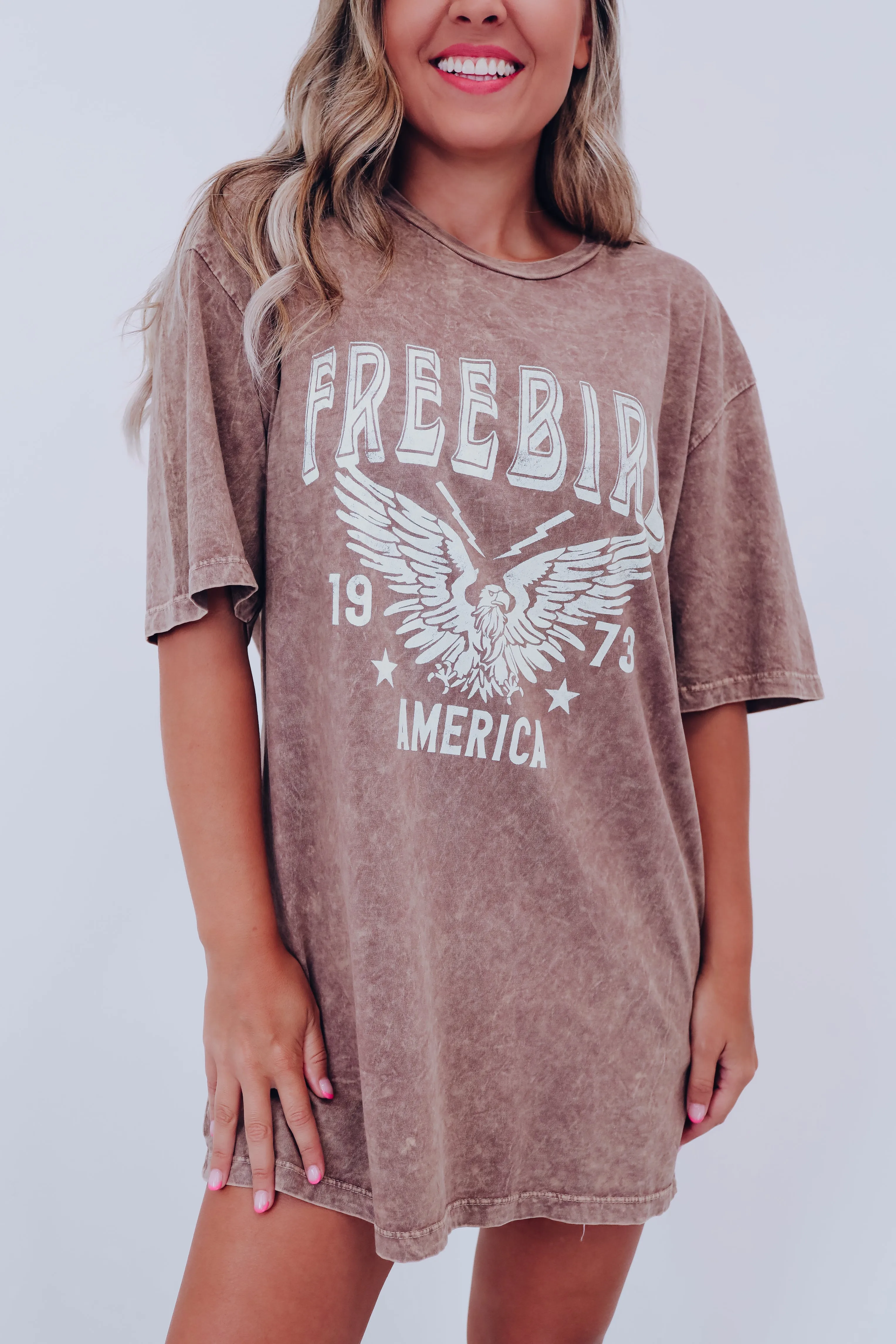 1973 Free Bird Graphic Tee - Mocha