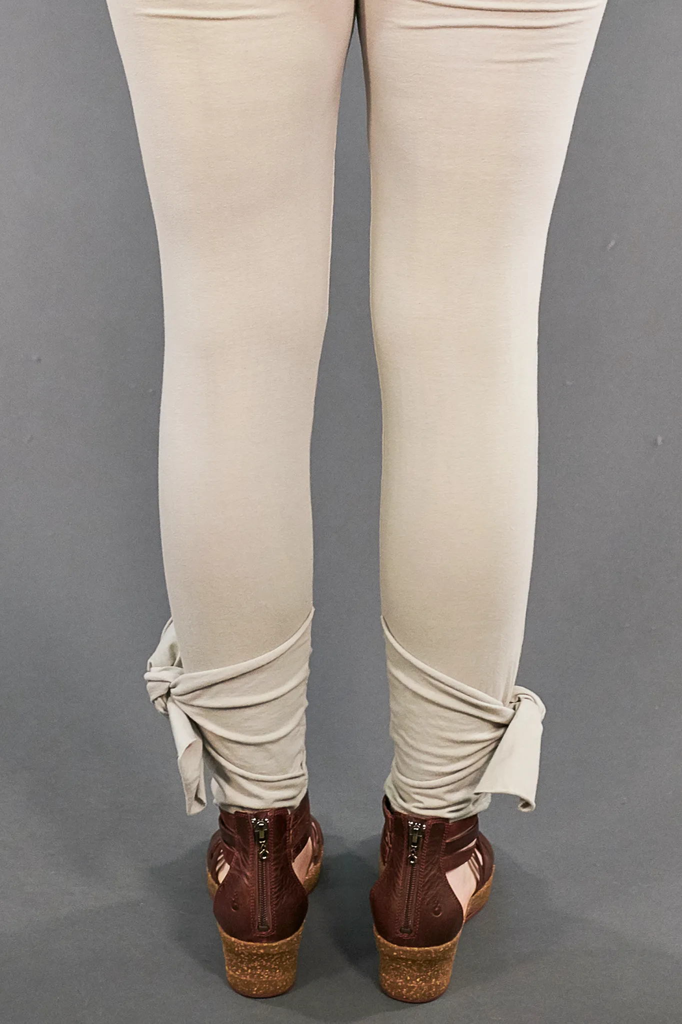 3185 Hand Printed Side Wrap Legging Fog-U