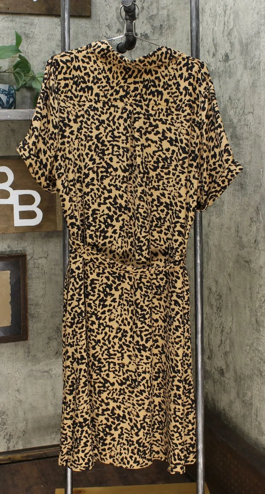 Ava & Viv Women's Plus Size Animal Print Short Sleeve Collared Shirt Dress