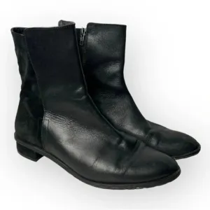 Barbara Barbieri Black Suede and Leather Side Zip Ankle Bootie 39