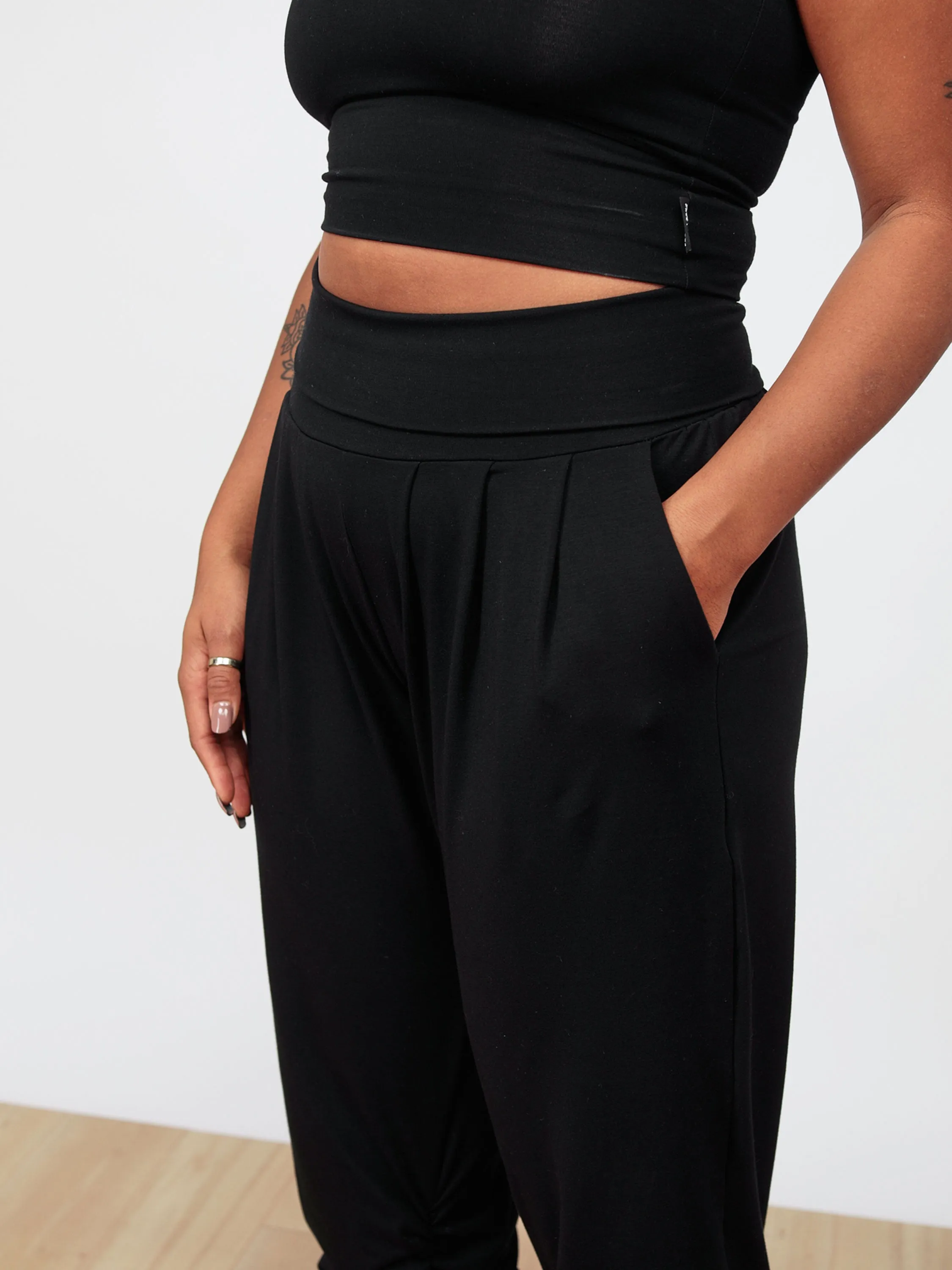 BLACK SUNDAY CROP