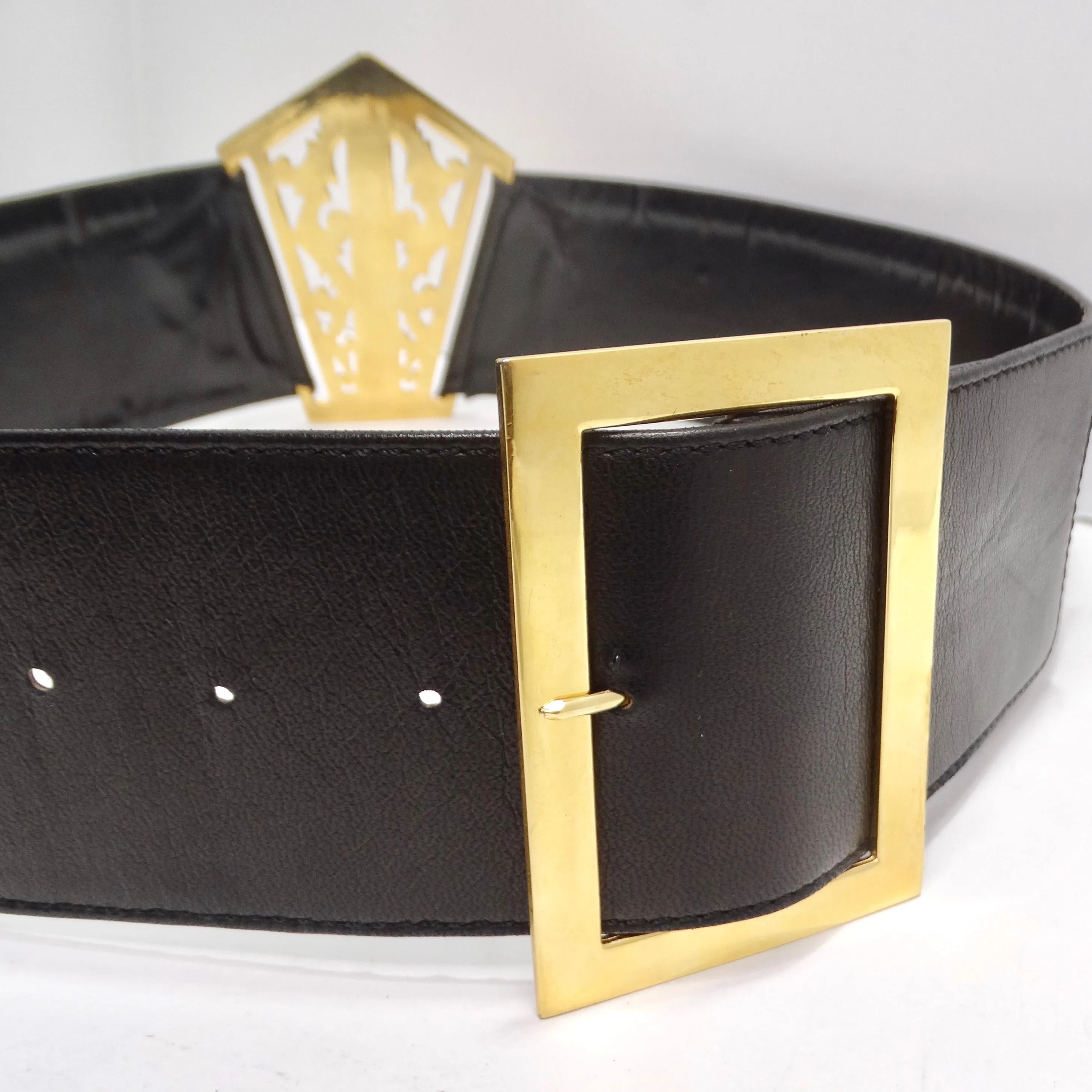Chanel 1980s Black Leather 24k Gold-Plated Filigree Belt