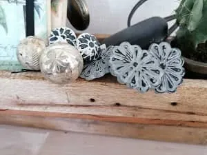 Chic Antique Greb m. blomst