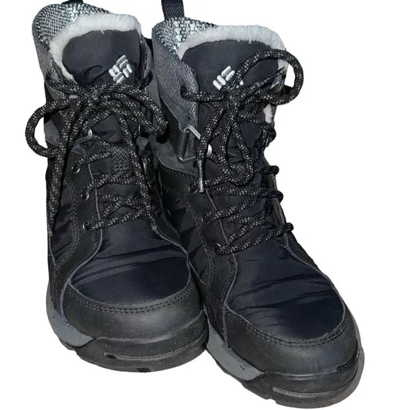 Columbia Women's Meadows Shorty Omni-Heat 3D Mid Calf Boot