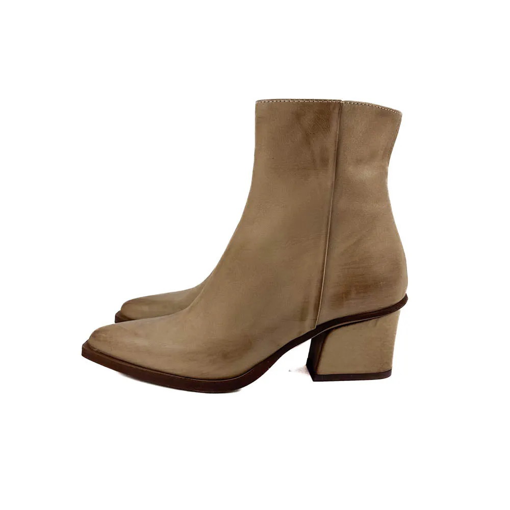 Cordani - Braydie (Taupe Nubuck)