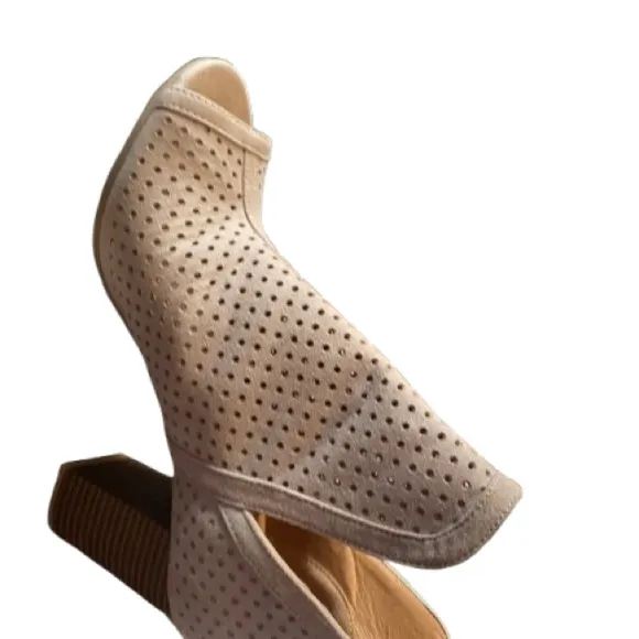 Cream Suede open toed shoe with Chunky Heel and Perforated Design