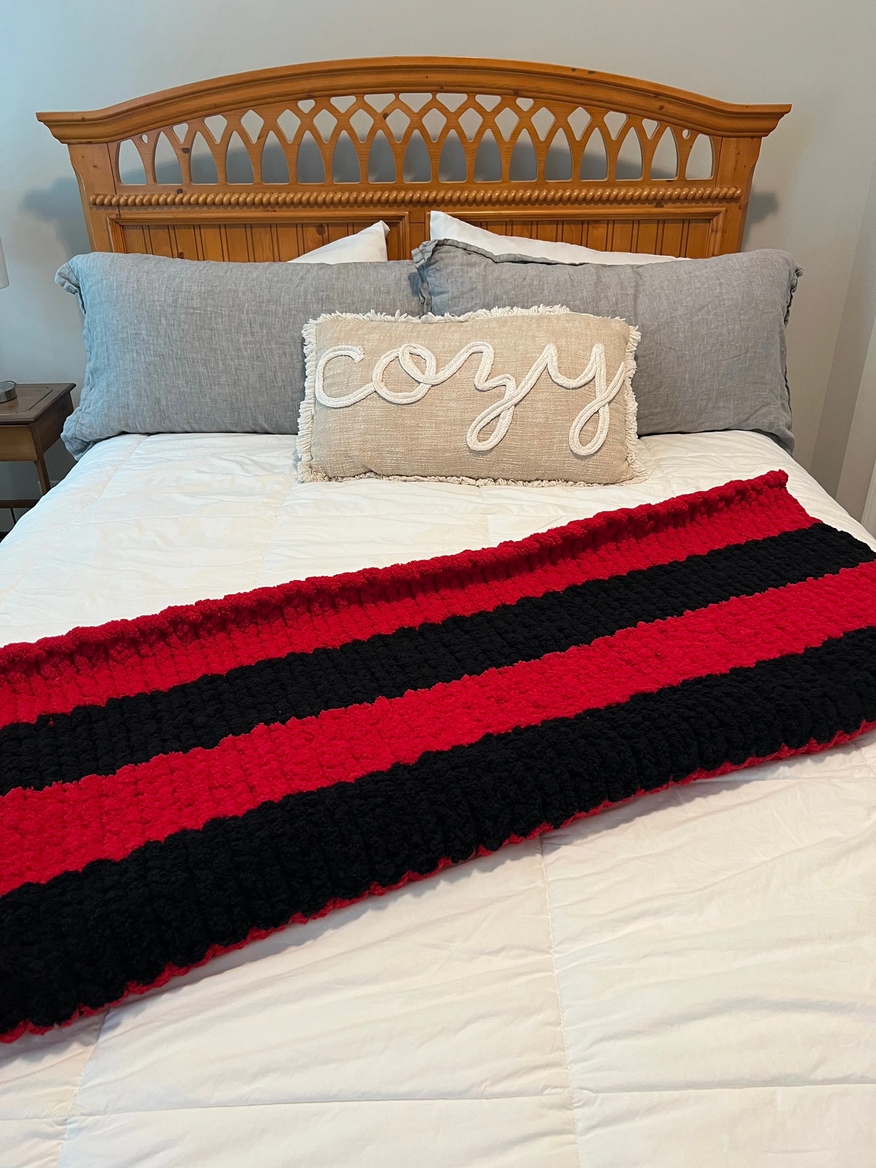 Dawgs Cozy Throw