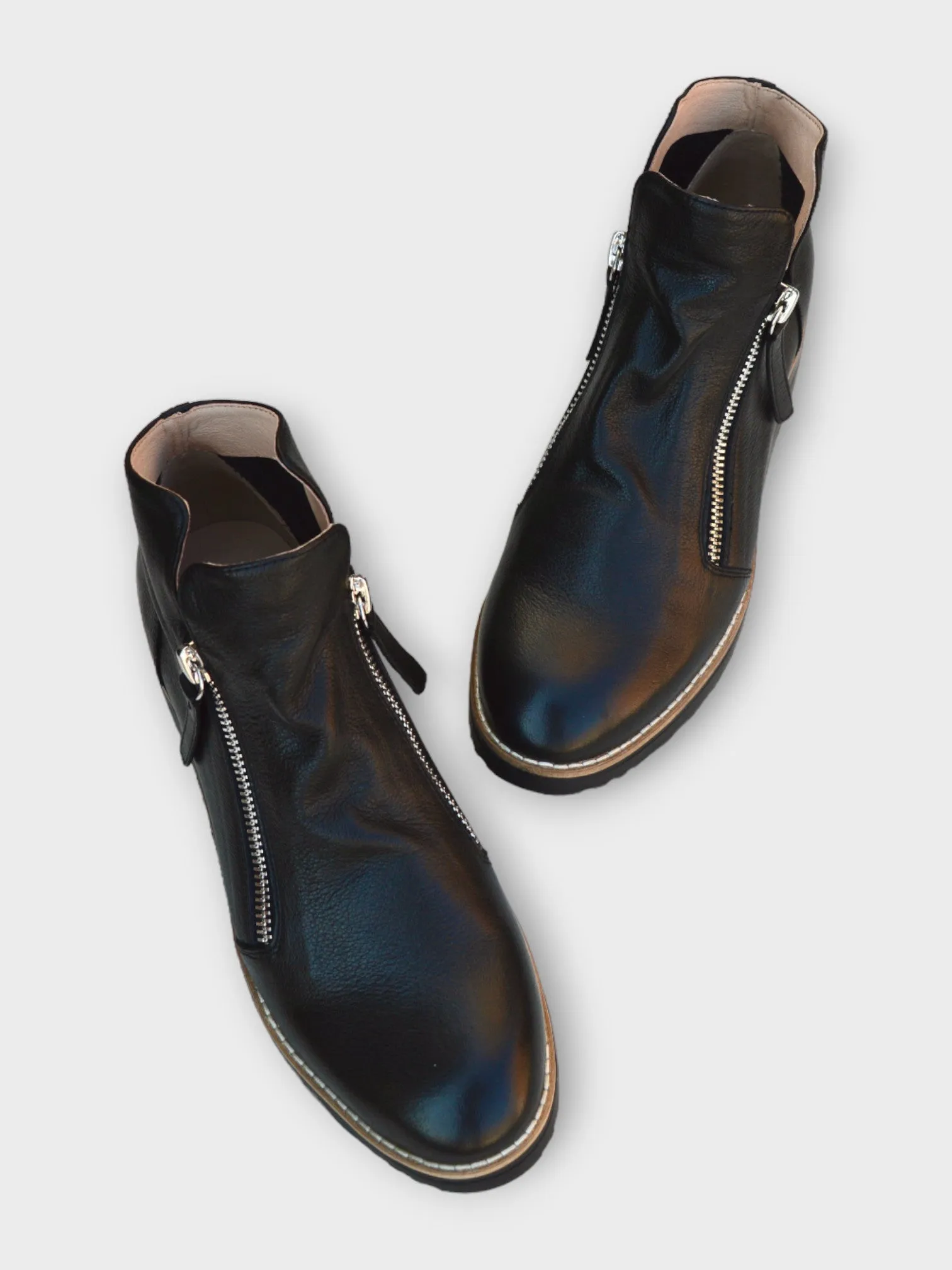 Django & Juliette OHMY Size 36 only