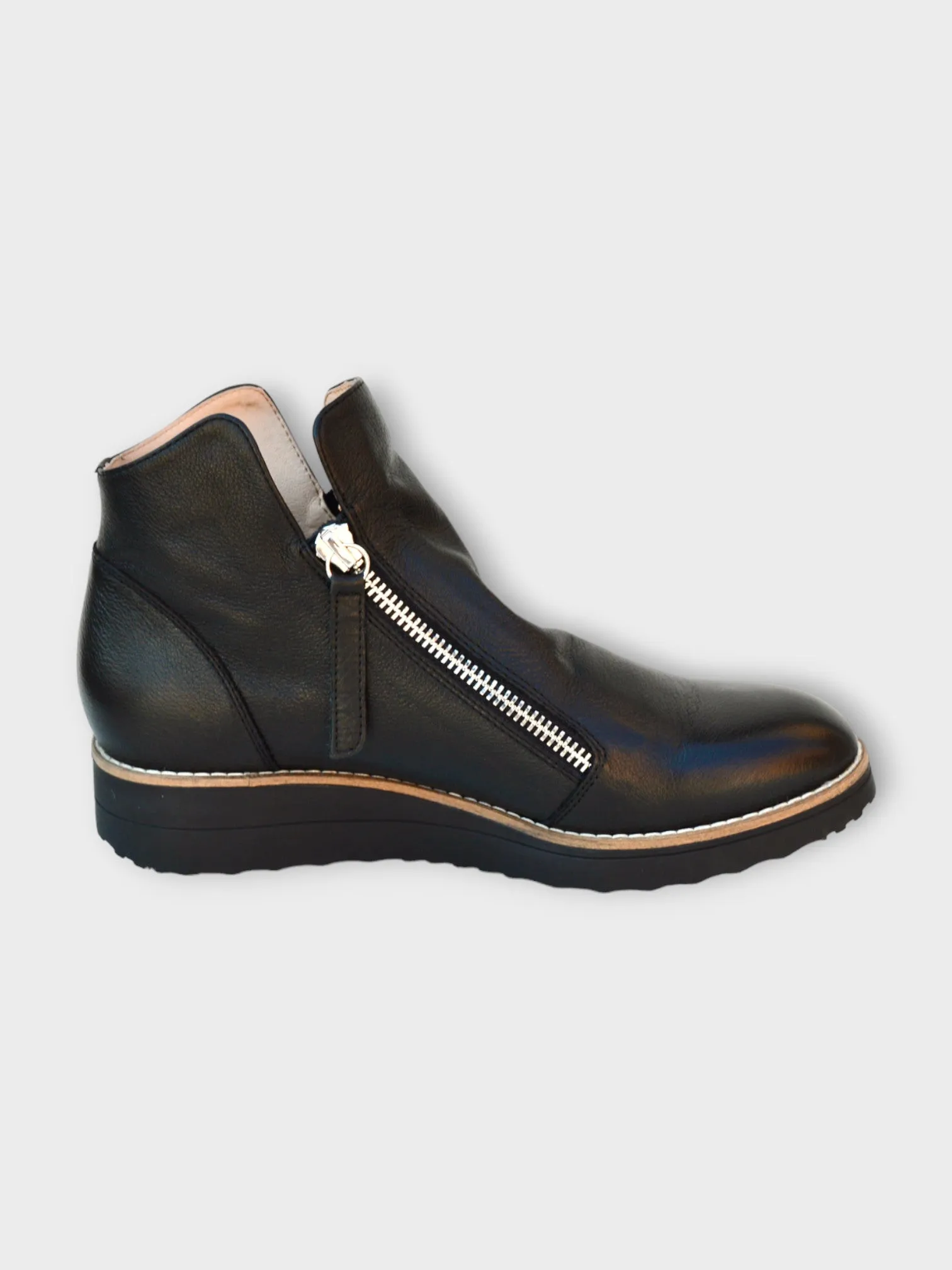 Django & Juliette OHMY Size 36 only