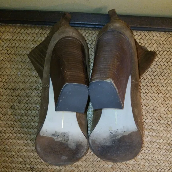 Dolce Vita Conway Acorn Suede Western Bootie Sz 10