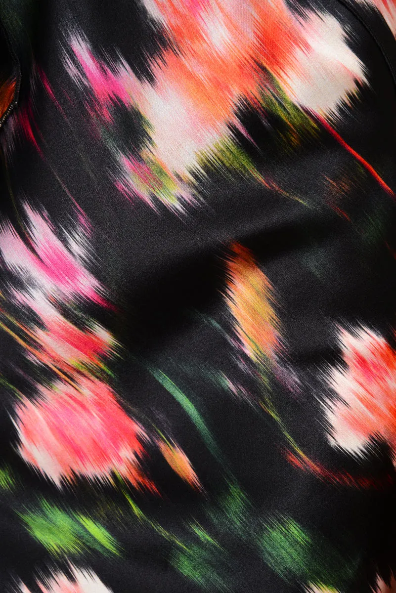 Falling Flower Short Wrap