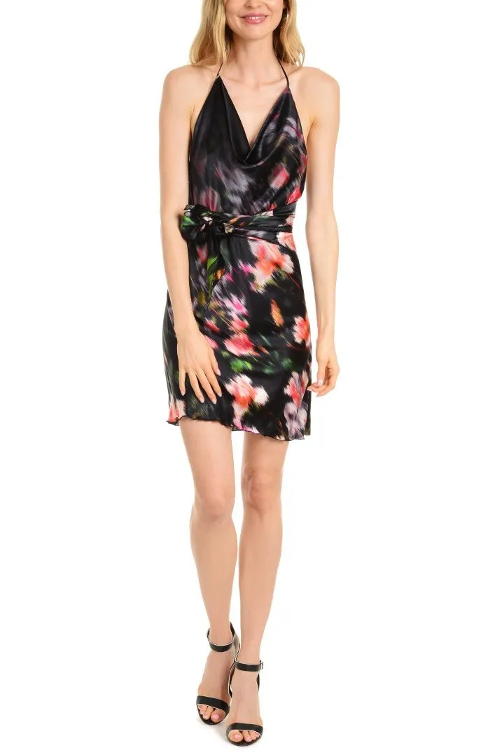 Falling Flower Short Wrap