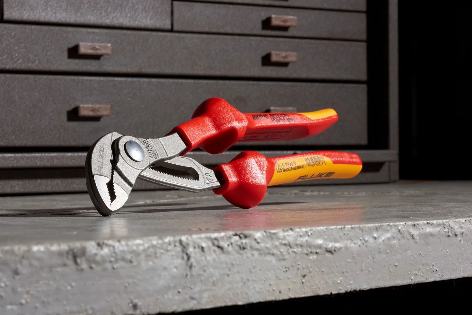 Fluke INPP10 Insulated Pump Pliers