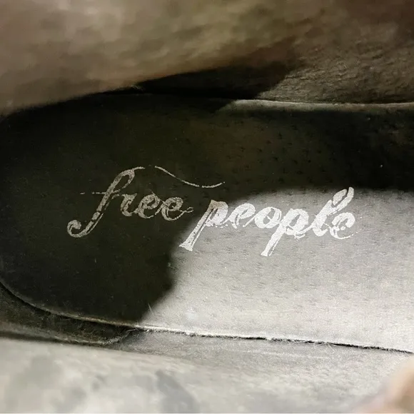 Free People In Sight Leather Side Zipper Pointed Toe Ankle Boot Taupe Size 39
