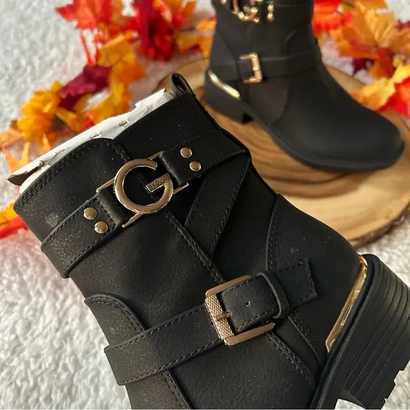 Guess women’s boots