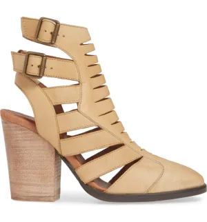 Hayes Heel