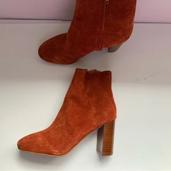 JEFFREY CAMPBELL PRIANA Bootie In Rust Suede Sz 6M