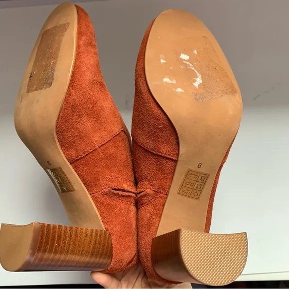 JEFFREY CAMPBELL PRIANA Bootie In Rust Suede Sz 6M