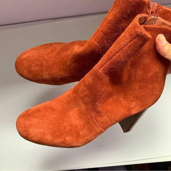 JEFFREY CAMPBELL PRIANA Bootie In Rust Suede Sz 6M