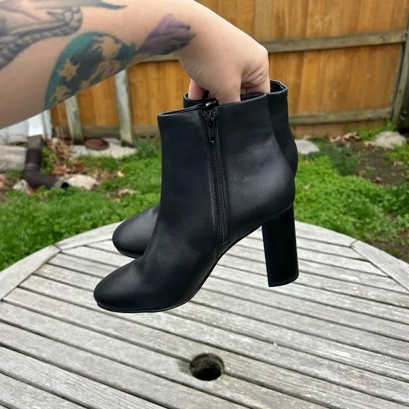 Jeffrey Campbell Prianka Ankle Bootie Size 5.5
