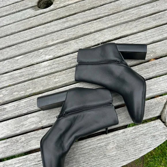Jeffrey Campbell Prianka Ankle Bootie Size 5.5