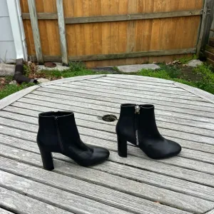 Jeffrey Campbell Prianka Ankle Bootie Size 5.5