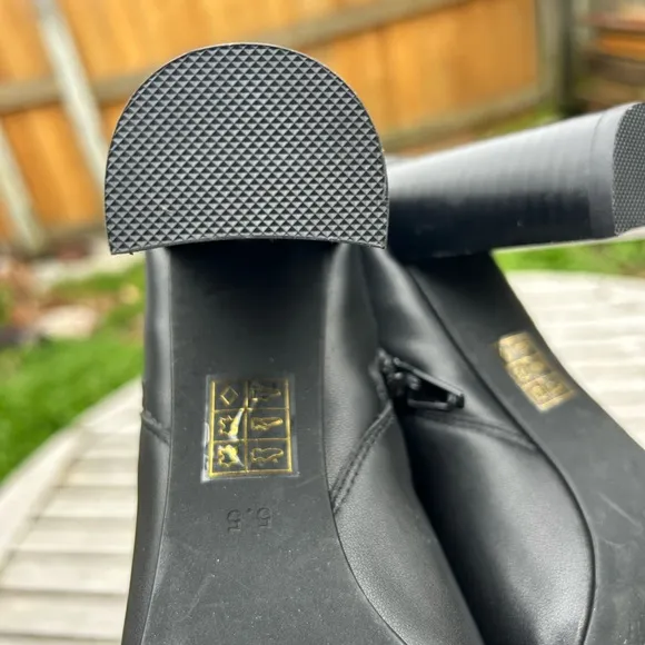 Jeffrey Campbell Prianka Ankle Bootie Size 5.5