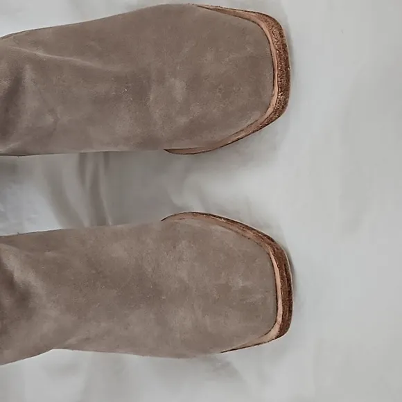 Jeffrey Campbell Rosee Bootie Suede Size 9.5 Gray Taupe