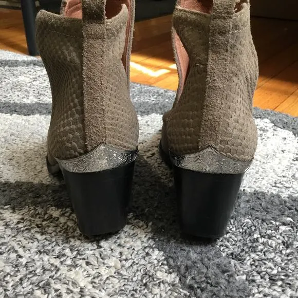 Jeffrey Campbell Womens Boots 9 Cromwell Leather Snake Western Bootie Heels Gray