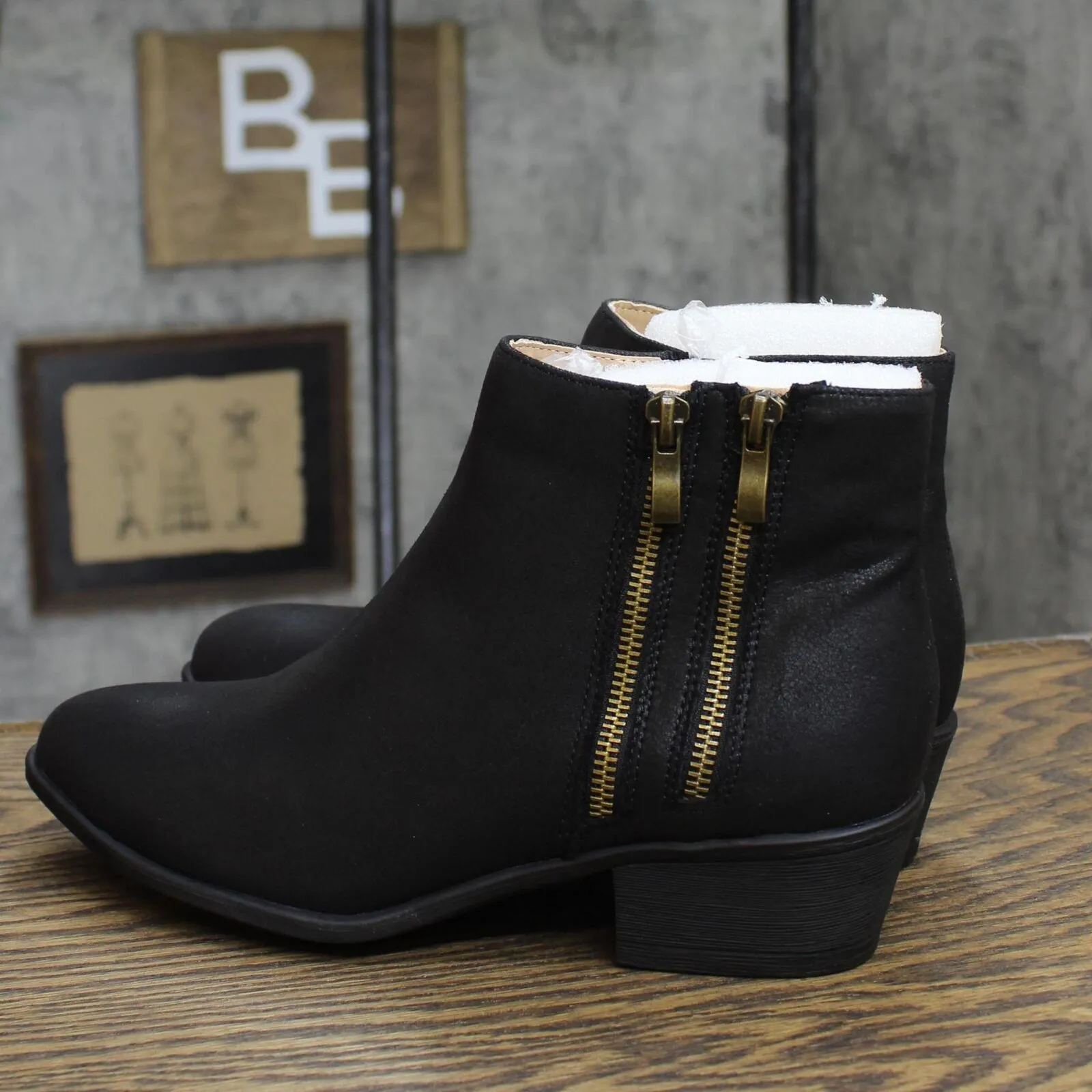 Journee Collection Womens Double Zipper Jayda Bootie JAYDA-BOOTIE Black 7.5M