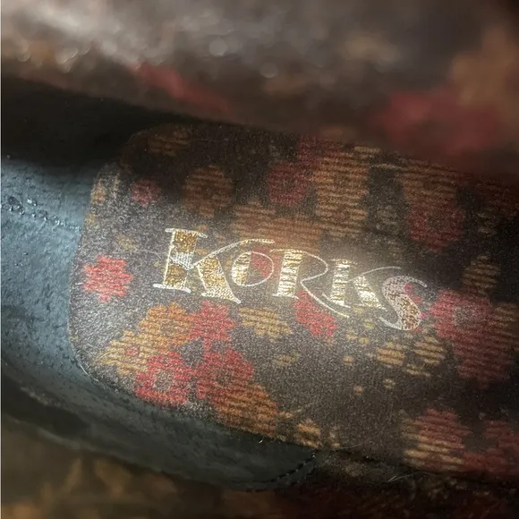 |Korks| Brown Kari Block Heal Bootie in Woman’s Size 9M Brand New!