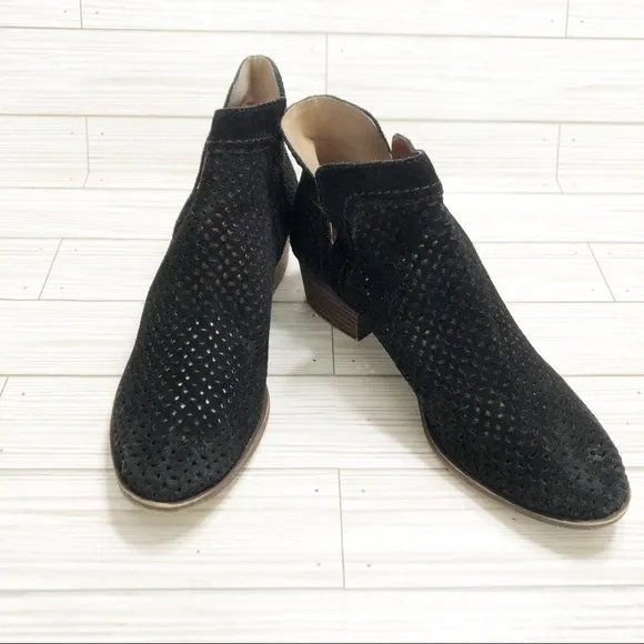 🌸🌼Lucky Brand Baley Western Ankle Bootie