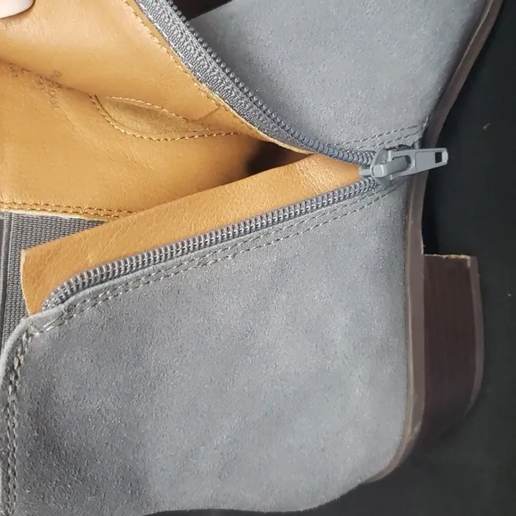 Lucky Brand NWT Bylsea Deep Slate Gray Side Zip Booties, 7.5