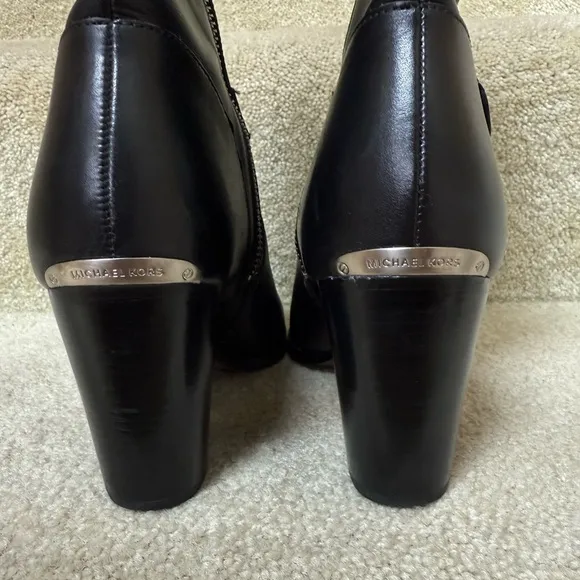 Michael Kors 'Ashton' Mid Bootie Black Leather Size 8M MSRP $250
