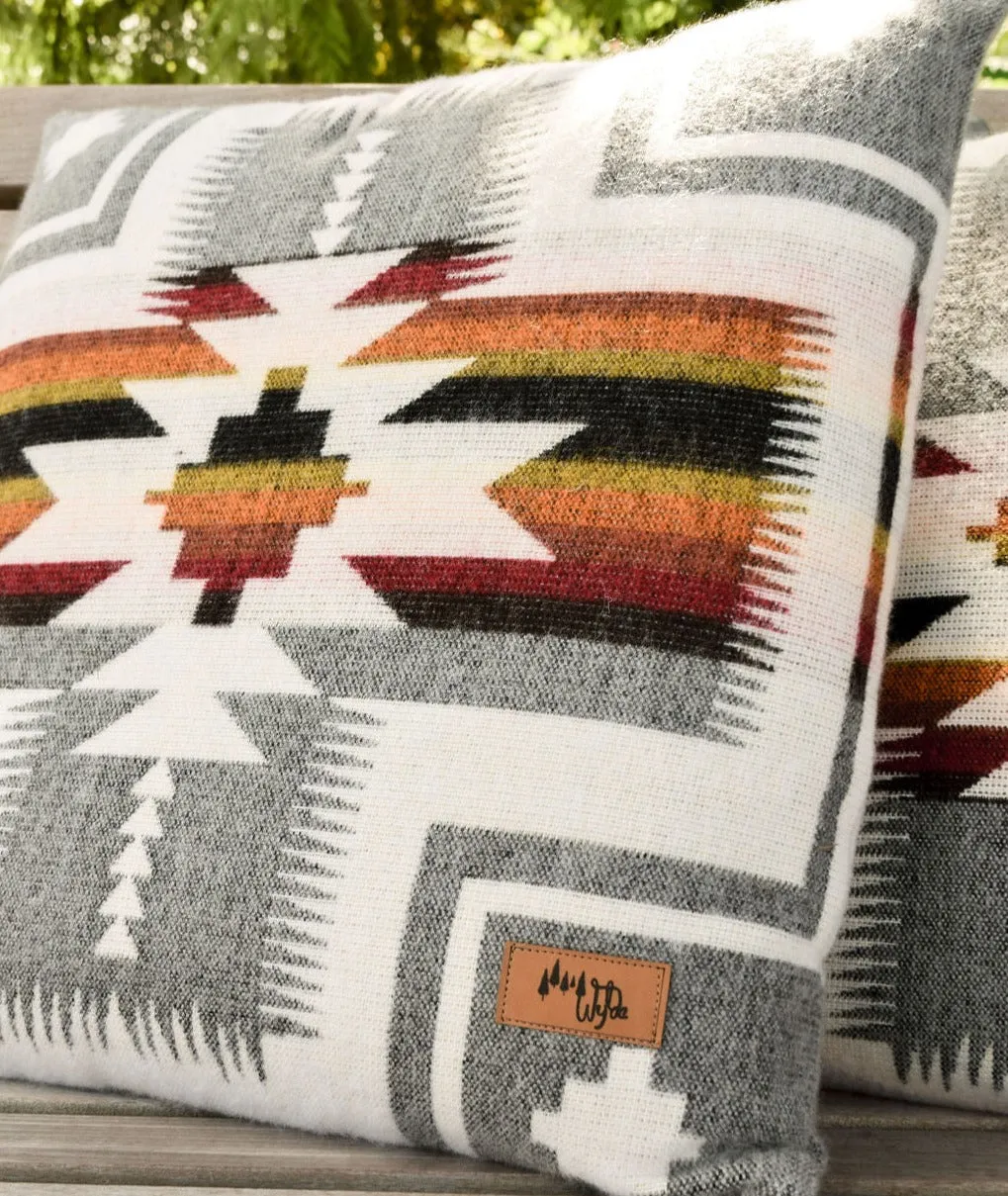 Mindo Pillow Cover