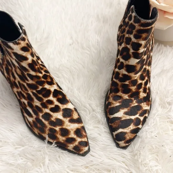 NEW Gianni Bini Animal Print Fur Western ankle heel boot women size 6