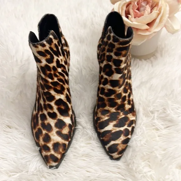 NEW Gianni Bini Animal Print Fur Western ankle heel boot women size 6