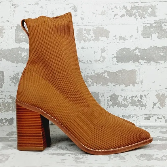 NEW STEVEN by Steve Madden Nixie Tan Brown Fall Block Heel Ankle Bootie A484