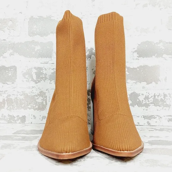 NEW STEVEN by Steve Madden Nixie Tan Brown Fall Block Heel Ankle Bootie A484