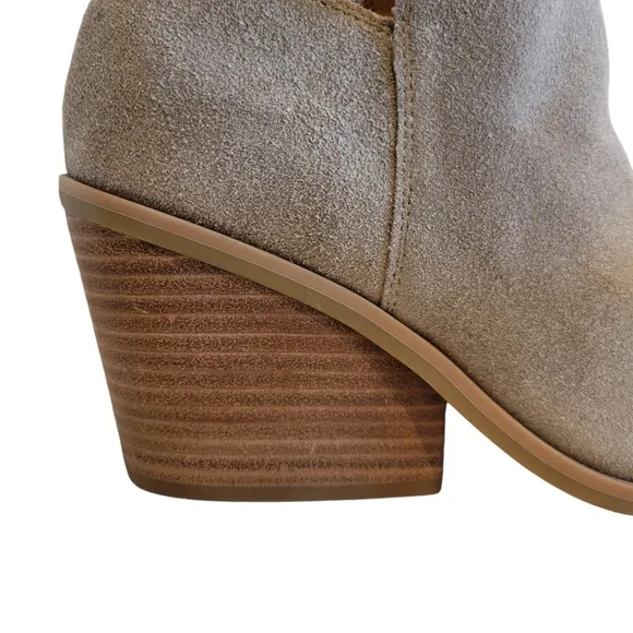NWOT | Lucky Brand | Stayci Suede Ankle Bootie | Size 8