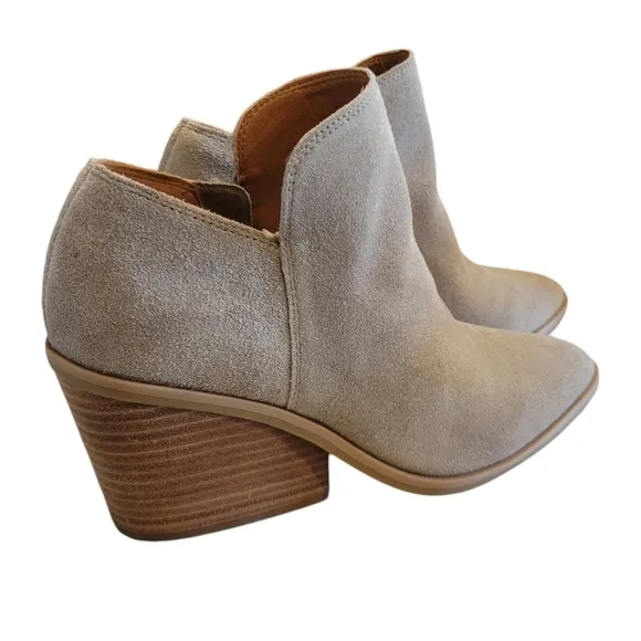 NWOT | Lucky Brand | Stayci Suede Ankle Bootie | Size 8
