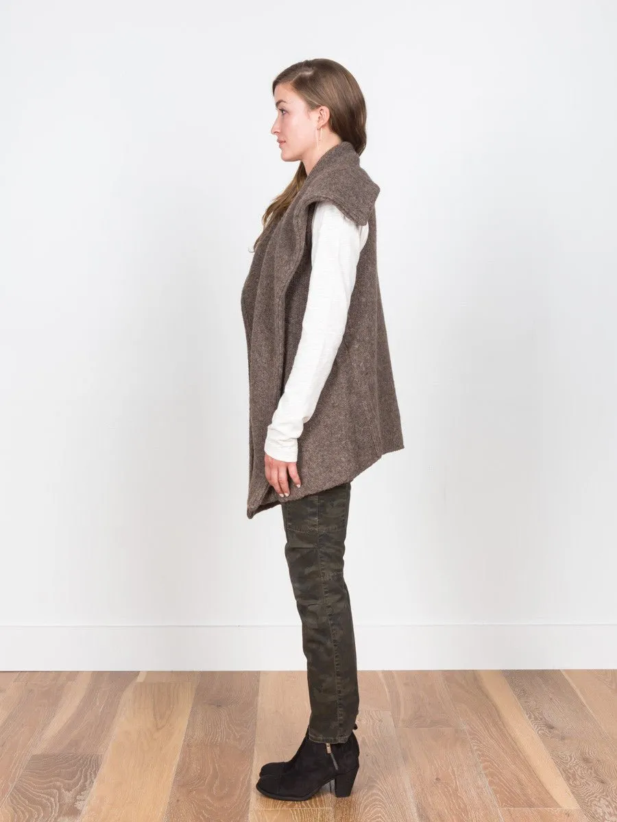 oak vest