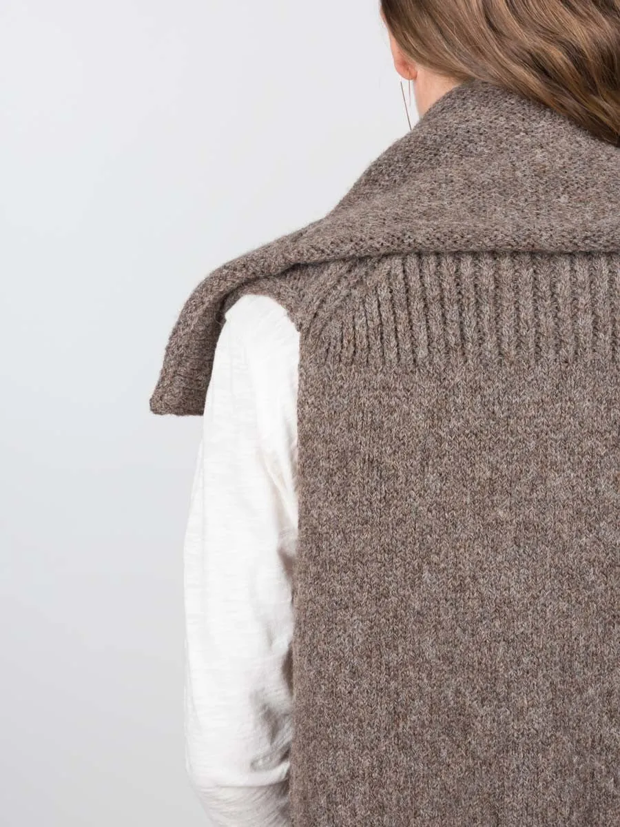 oak vest