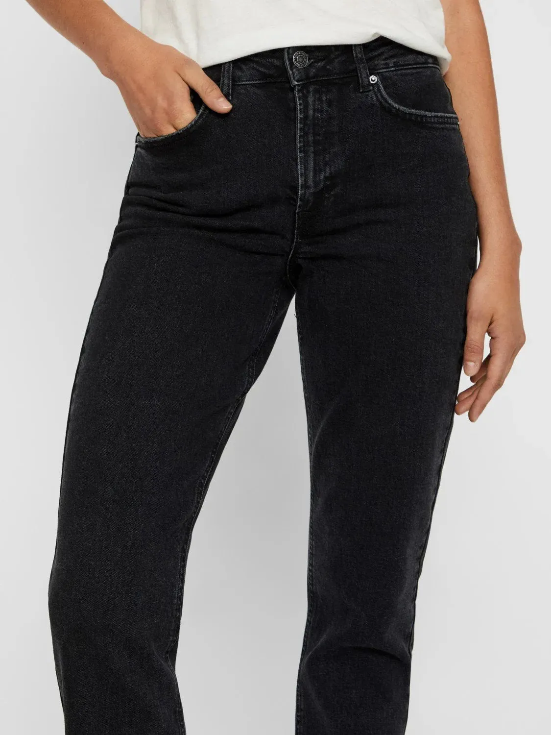 Pantalones Straight Relaxed Sara