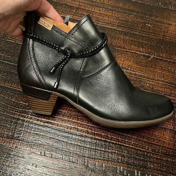 PIKOLINOS Low Bootie Black Women’s 6