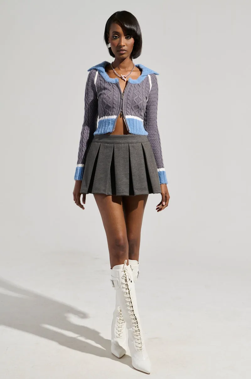 QUEEN OF MY OWN WORLD CROPPED ZIP UP SWEATER