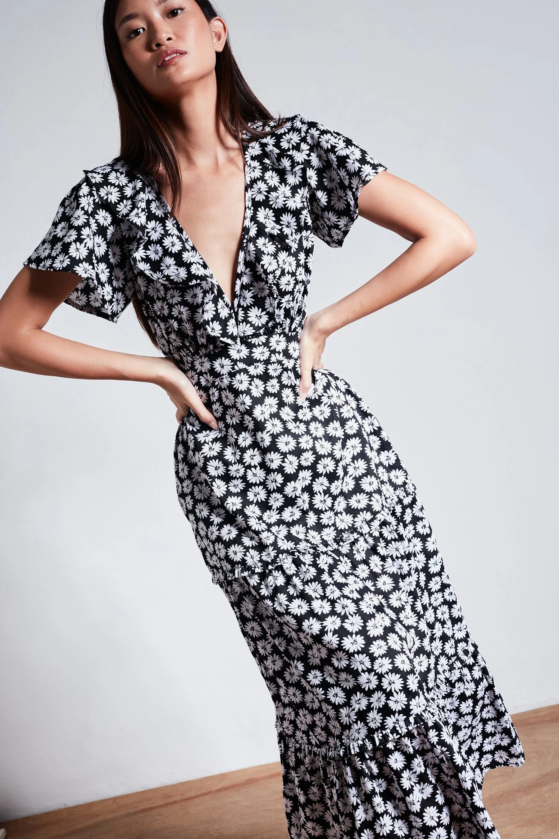 RUE STIIC LUCILLE MAXI DRESS - BLACK DAHLIA FLORAL