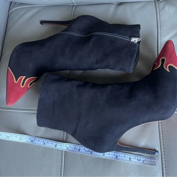 SCHUTZ Lauan Black Red Flames Suede Heeled Bootie Sz 9 B Stiletto Heel